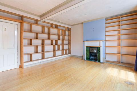 3 bedroom maisonette for sale, High Street, East Grinstead RH19