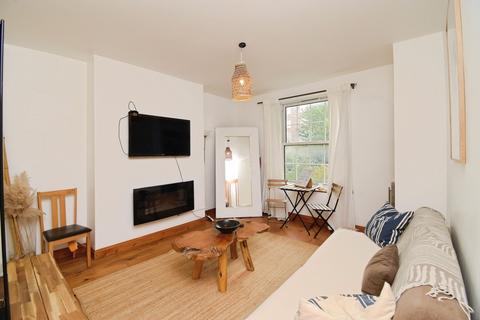2 bedroom flat for sale, Deptford Church Street, London SE8