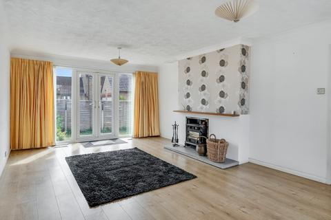 3 bedroom detached house for sale, Dene Court, Chelmsford CM1