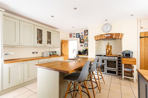 4 bedroom detached house for sale, Church Street, Weedon, Northamptonshire, NN7