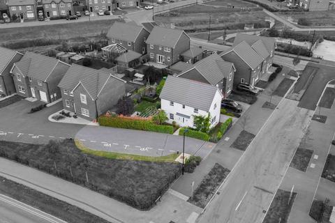 3 bedroom detached house for sale, Garland Road, Rossington, DN11