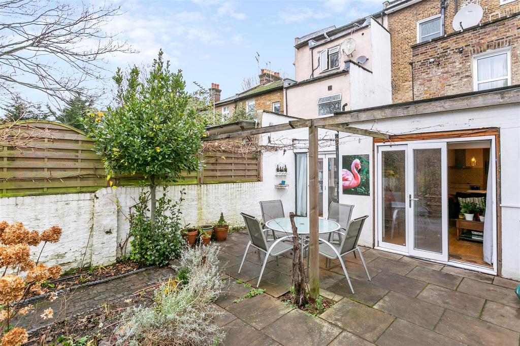 Chiswick High Road, W4 - FOR SALE