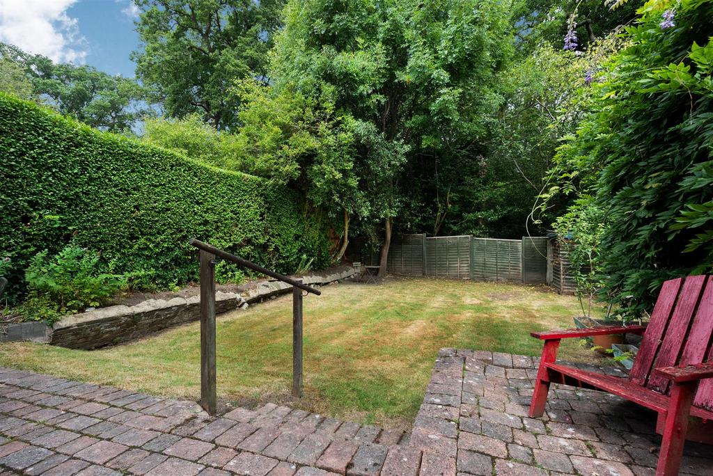D0397 21 northway gdn1.jpg