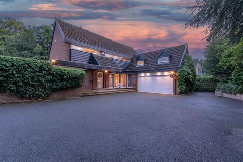 3 bedroom detached house for sale, Redlake Road, Stourbridge