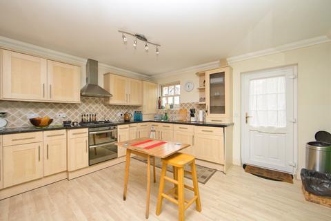 4 bedroom end of terrace house for sale, Ardent Avenue, Walmer, Deal, Kent, CT14