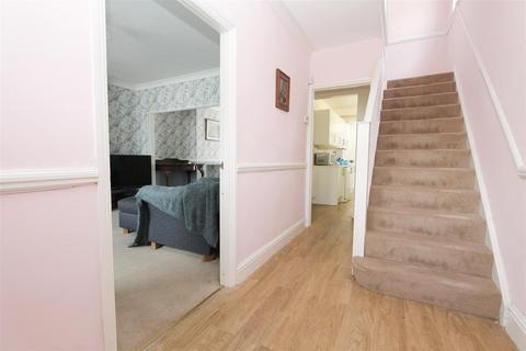 22 Manor Road North, Wallington, SM6 7NT