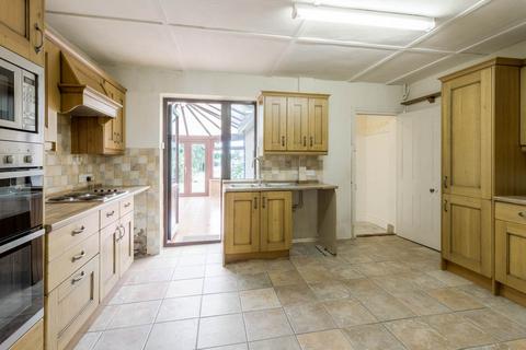 3 bedroom end of terrace house for sale, Newport Road, Milton Keynes MK17