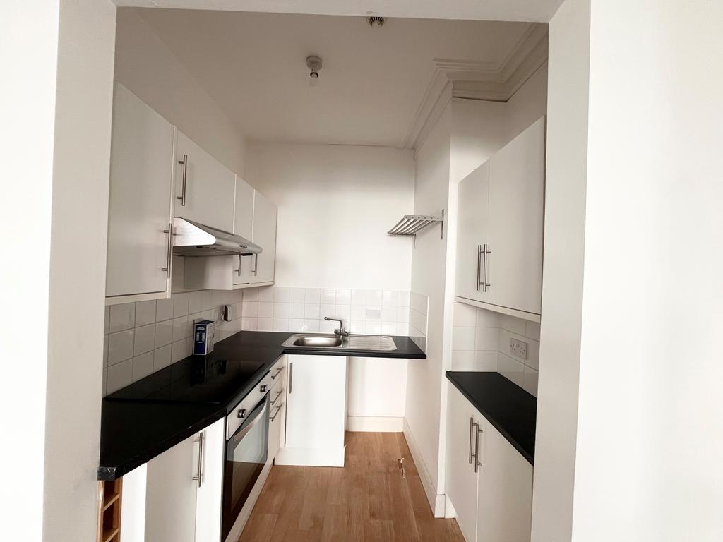 Apartment in Brighton - View 3
