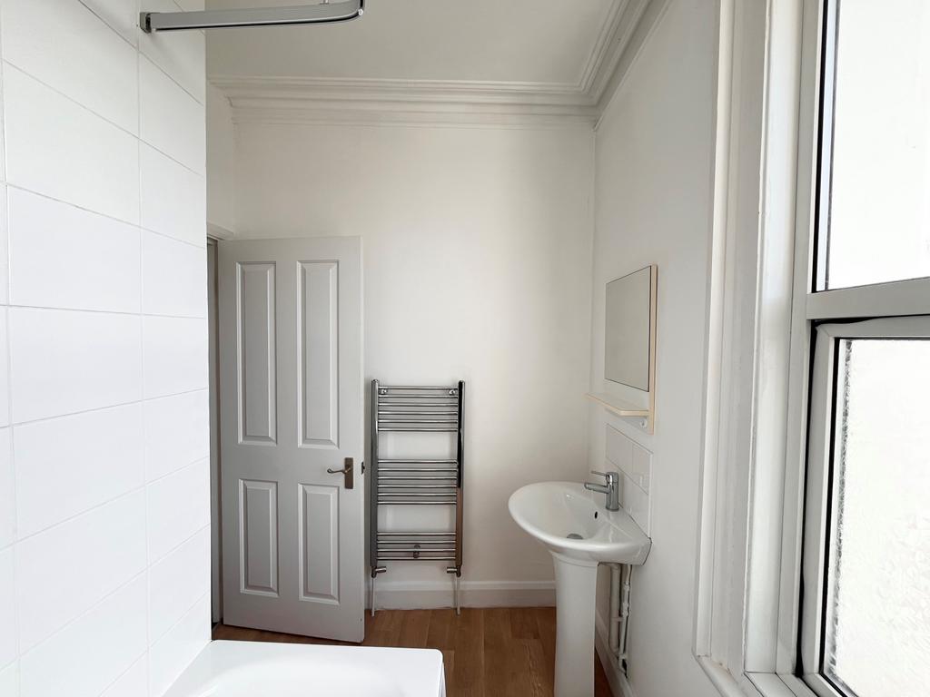 Apartment in Brighton - View 5