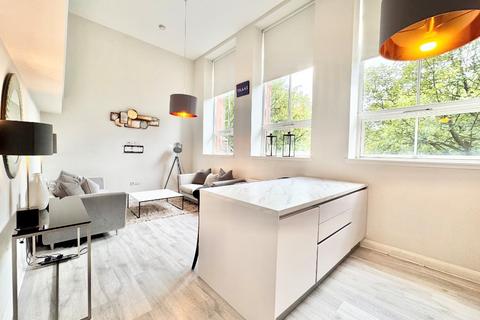 2 bedroom flat to rent, Broomhill Avenue, Glasgow G11
