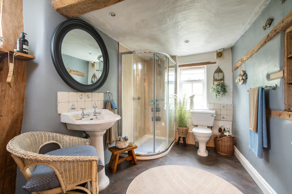 Ground Floor Shower