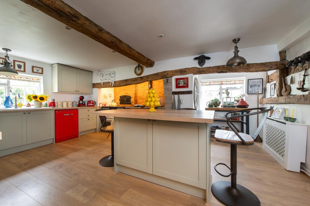 Kitchen/Breakfast