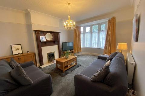 undefined, Chanterlands Avenue, Hull, HU5 4EB