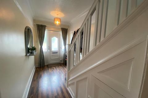 undefined, Chanterlands Avenue, Hull, HU5 4EB