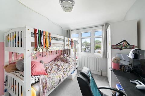 48 Elmdene, Surbiton, KT5 9PW