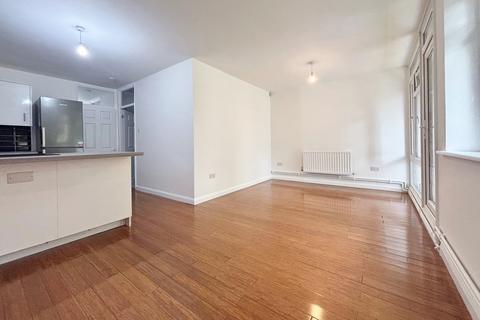 2 bedroom flat for sale, Albemarle Road, Beckenham, BR3