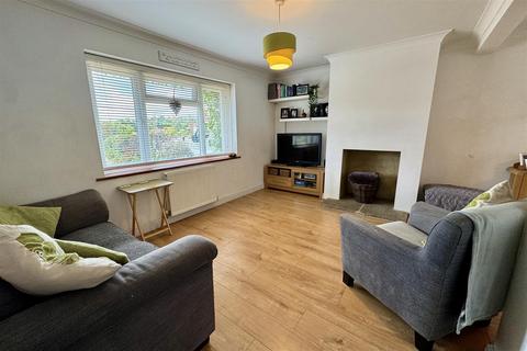 2 bedroom ground floor flat for sale, Milford