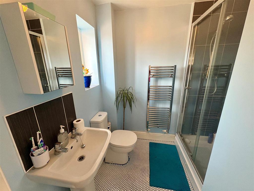 Ensuite.jpg