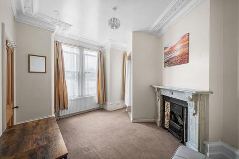 undefined, Chestnut Rise, London SE18