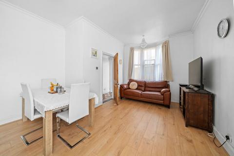 undefined, Chestnut Rise, London SE18