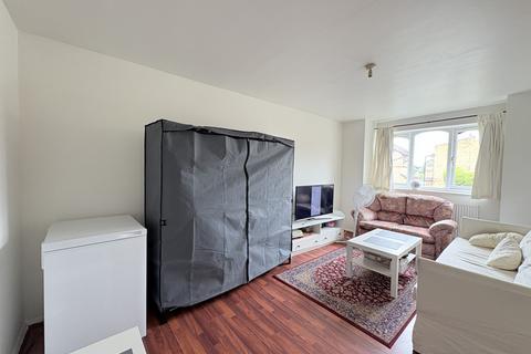 undefined, Harewood Terrace, Southall, Greater London, UB2