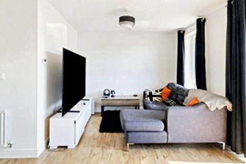 1 bedroom flat for sale, 28 Crusade Way, Rochester