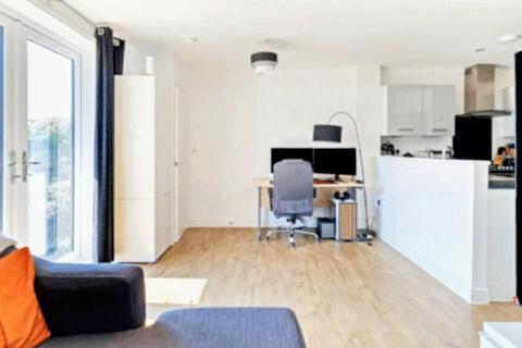 1 bedroom flat for sale, 28 Crusade Way, Rochester