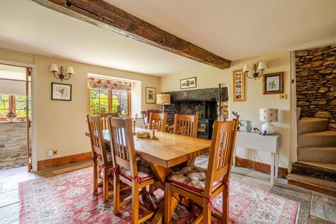 4 bedroom detached house for sale, Parkers Lane, Kington Langley