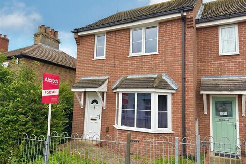 2 bedroom end of terrace house for sale, Commodore Road, Oulton Broad, Lowestoft, Suffolk, NR32