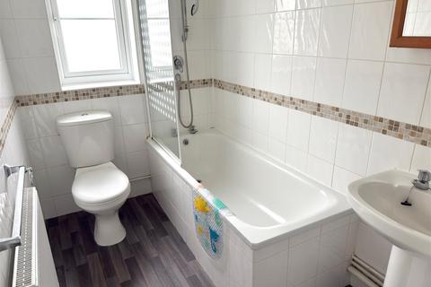 2 bedroom end of terrace house for sale, Commodore Road, Oulton Broad, Lowestoft, Suffolk, NR32