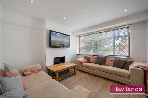 4 bedroom semi-detached house for sale, Woodgrange Avenue, Enfield