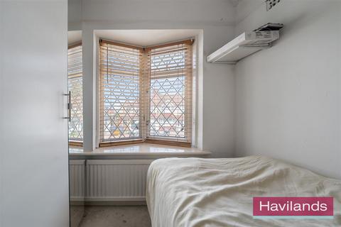 47 Woodgrange Avenue, Enfield, EN1 1EN