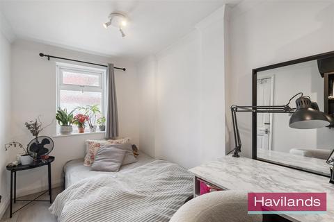47 Woodgrange Avenue, Enfield, EN1 1EN