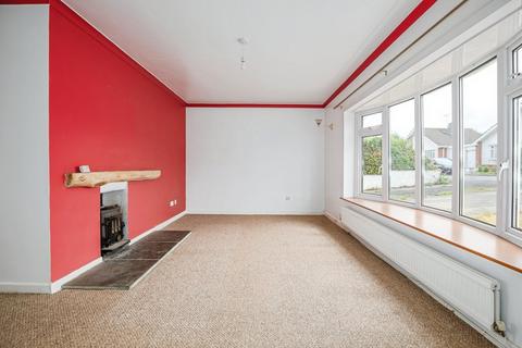4 bedroom detached bungalow for sale, Y Groesffordd, Tywyn LL36