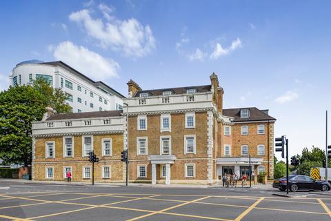 Kew Bridge Road, Brentford TW8