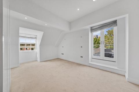 3 bedroom apartment for sale, Kew Bridge Road, Brentford TW8