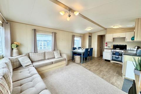 3 bedroom park home for sale, Oaklands Holiday Park