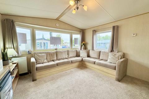 3 bedroom park home for sale, Oaklands Holiday Park