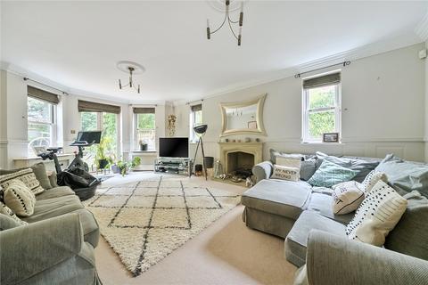 7 bedroom detached house for sale, Heatherset Close, Esher, KT10