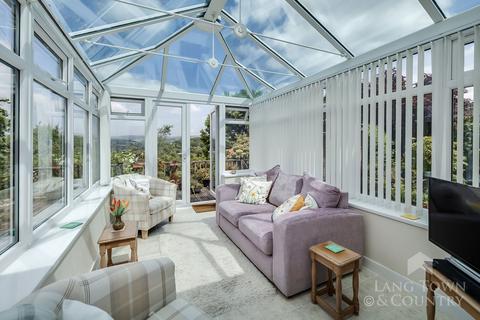 4 bedroom detached house for sale, Tavistock Road, Yelverton PL20