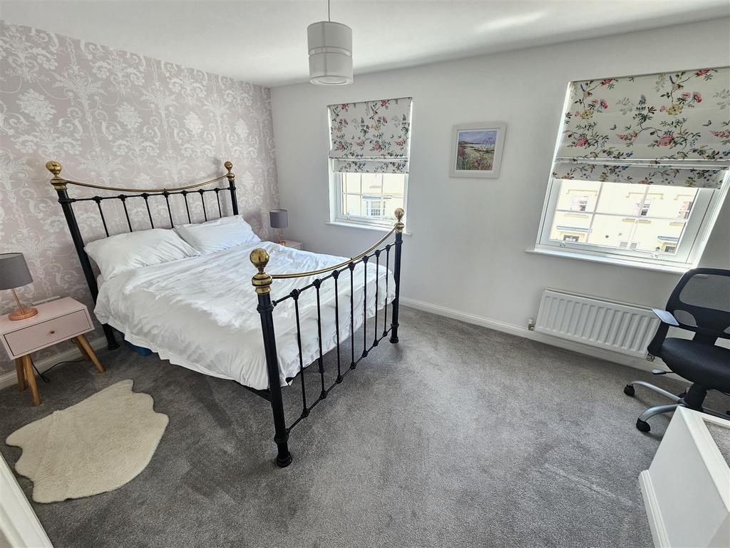 Bedroom 2.jpg