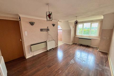 1 bedroom flat for sale, Chelmsford Road, Brentwood CM15