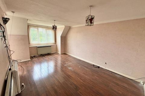 1 bedroom flat for sale, Chelmsford Road, Brentwood CM15