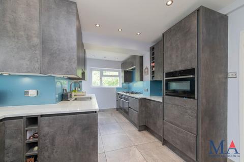 undefined, Hillside Avenue, Borehamwood