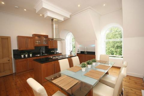 3 bedroom flat to rent, Douglas Crescent, West End, Edinburgh