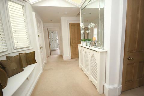 3 bedroom flat to rent, Douglas Crescent, West End, Edinburgh