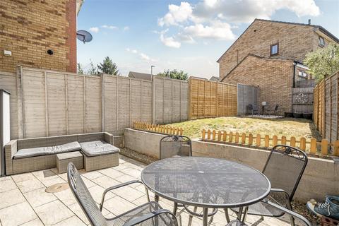 28 Ashcombe Crescent, Bristol, BS30 5NX