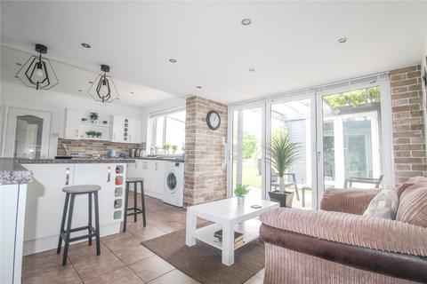 15 Heddington Close, Trowbridge, BA14 0LH