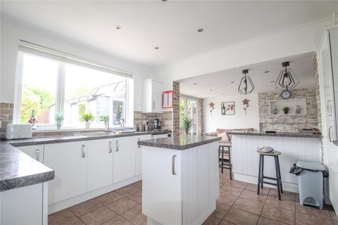 15 Heddington Close, Trowbridge, BA14 0LH