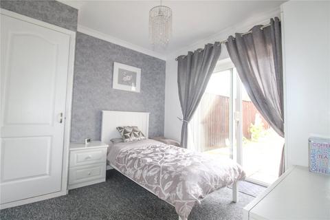15 Heddington Close, Trowbridge, BA14 0LH